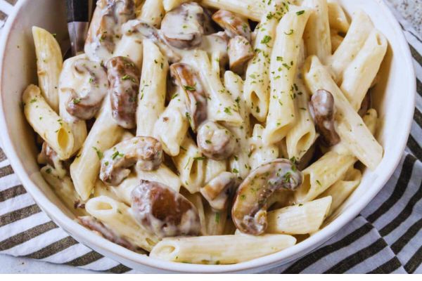 Creamy Garlic Mushroom Pasta